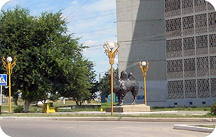 На улицах Элисты (архитектура)